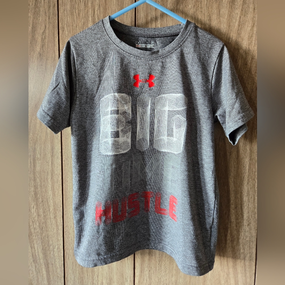 Under Armour Short Sleeve Shirt